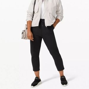 Lululemon Stretch High-rise Cropped Pants Black Women's Size 6